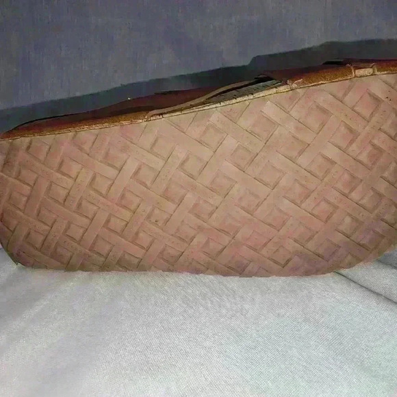 Yellow box chela sandals - Picture 5 of 7